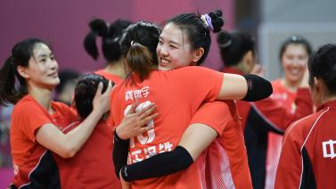 巴塞罗那迎战特内里费：女子足球联赛的巅峰对决